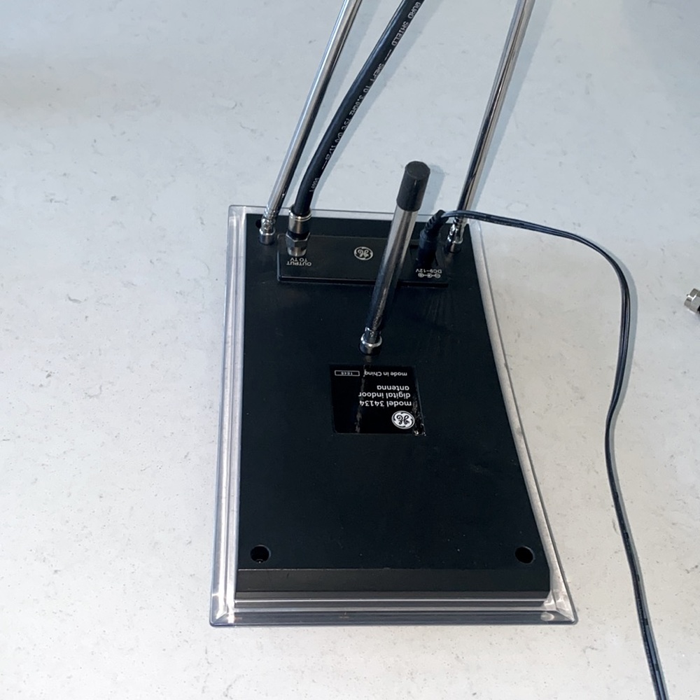 GE Digital Indoor Antenna‎ 34700-V3 Amplifier for High-Performance Black